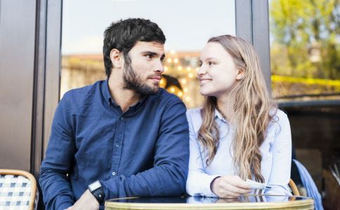 恋爱中女人最反感男生的几个行为